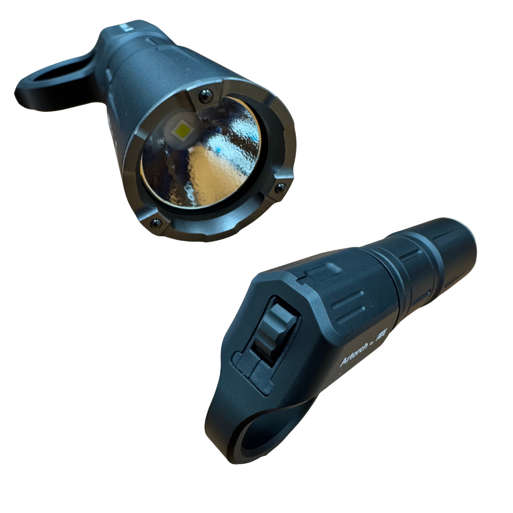 NEXTORCH ARTORCH Compact EDC Tactical Flashlight – 1600 Lumens with Finger Ring & Glass Breaker